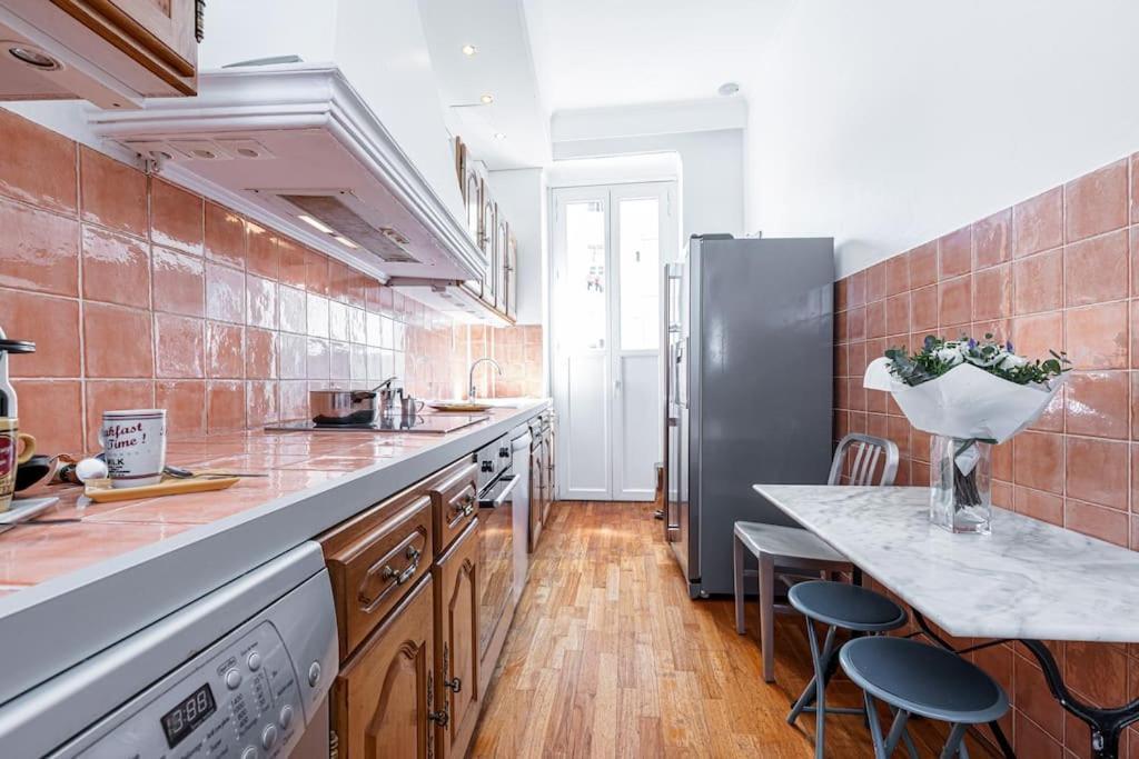 Risso - Comfortable 3 Bedrooms With Balcony 尼斯 外观 照片